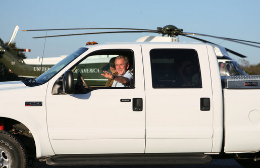 [bush+helicopter+pickup+2.jpg]