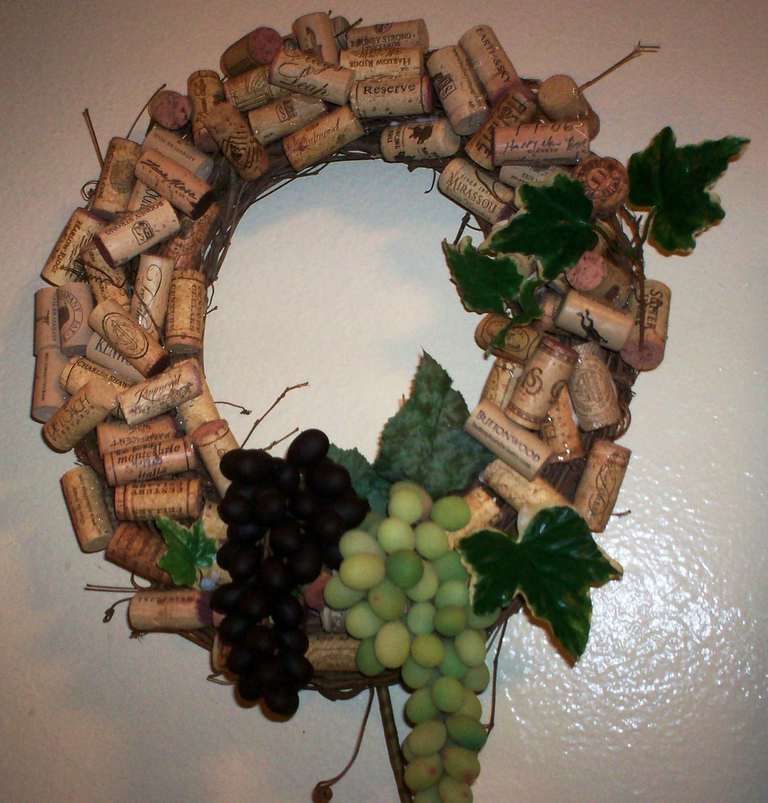 [September-cork+wreath+final.jpg]