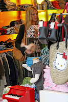Heidi Klum shopping at Kitson