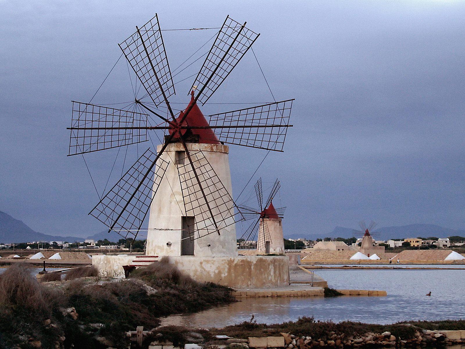 [Windmills+at+Infersa+Salt+Pans,+Marsala,+Sicily,+Italy.jpg]