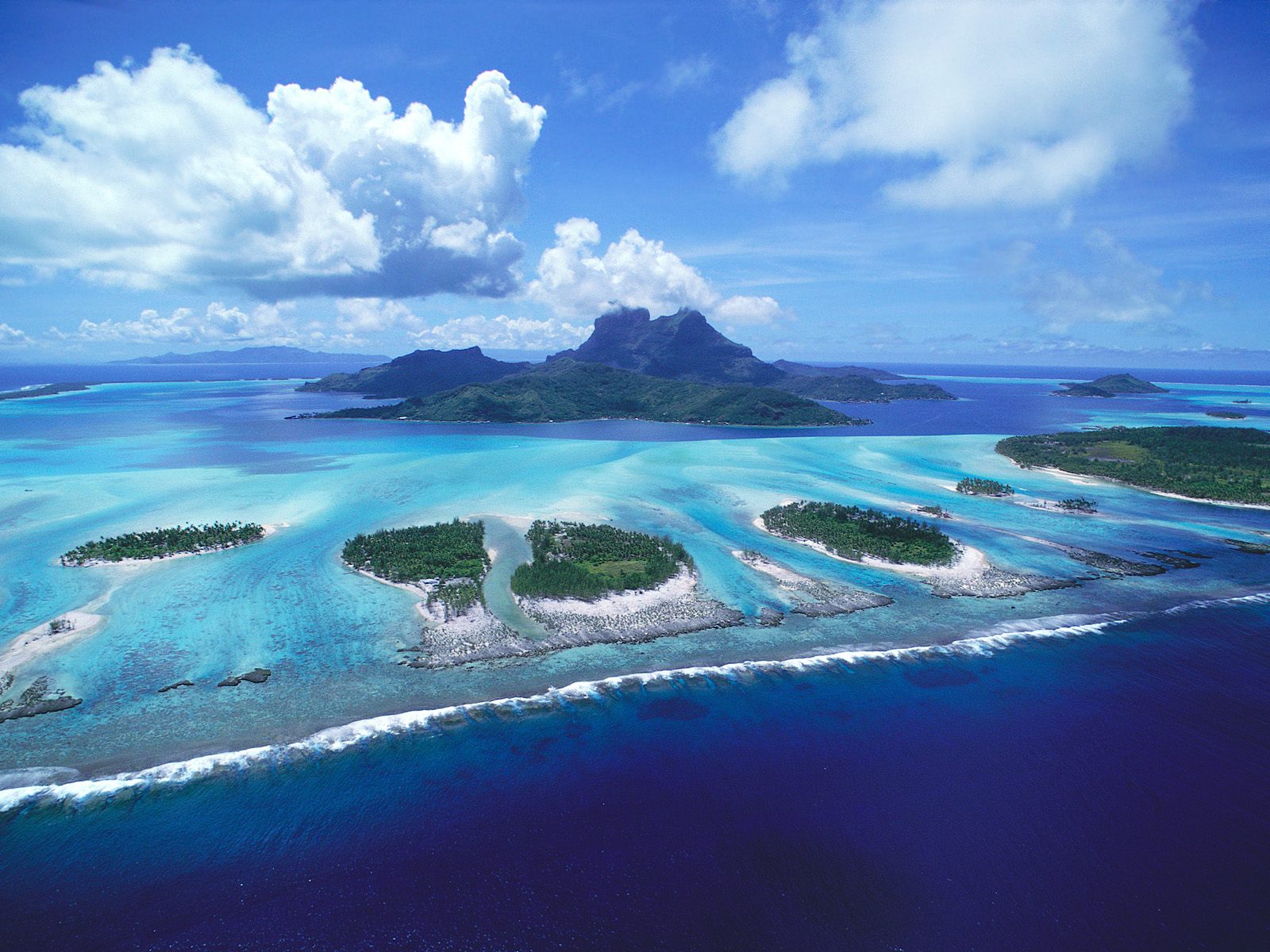 [Reefs+of+Bora+Bora,+French+Polynesia.jpg]