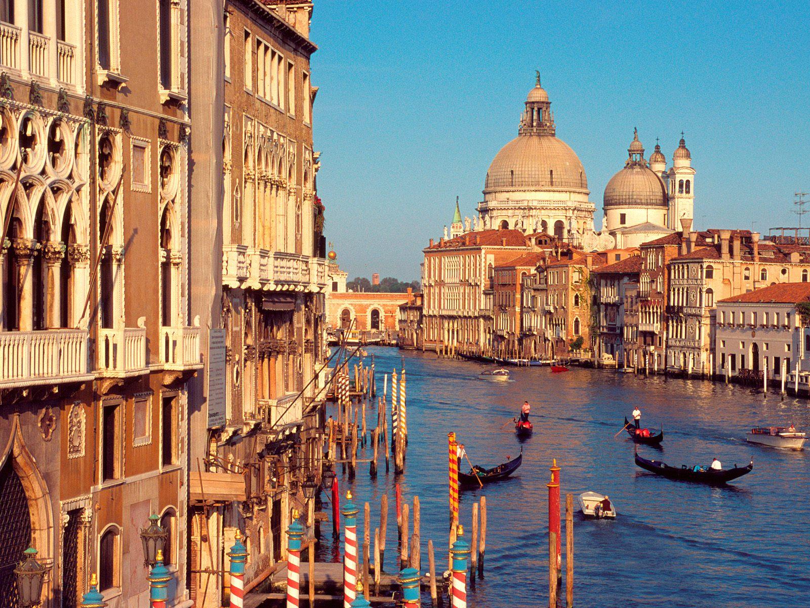 [Grand+Canal,+Venice,+Italy.jpg]
