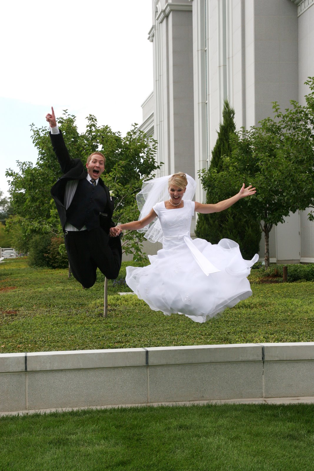 [wedding_jump.jpg]
