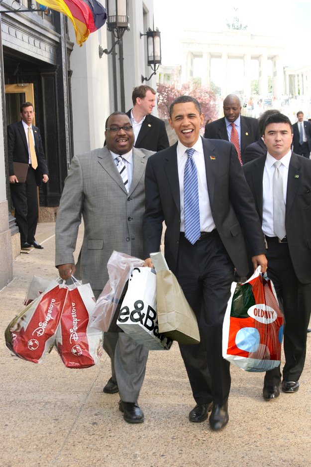[Obama+shopping.jpg]