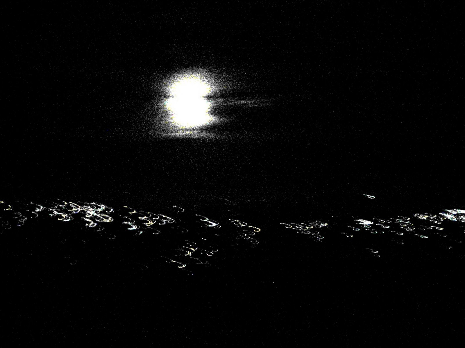 [Moon+over+Los+Teques.jpg]