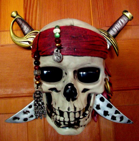 [pirate+skull.jpg]