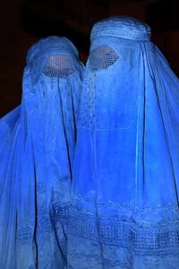 [Mulheres+usando+burka.jpg]