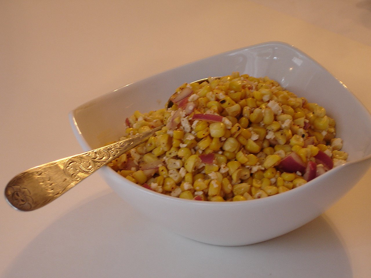 [grilled+corn+and+cohita+salad.jpg]