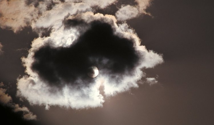 [nuvem+negra.jpg]