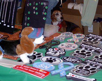 [Wendell+shops+rescue+to+support+hounds-1.jpg]