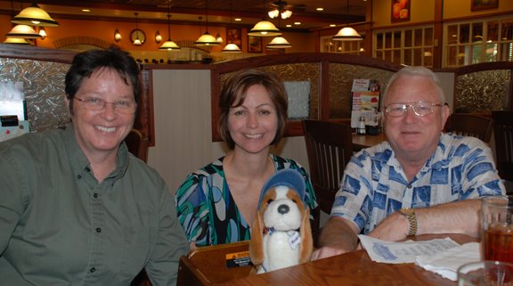 [Wendie,+Kathy,+and+Ralph+at+dinner-1.jpg]