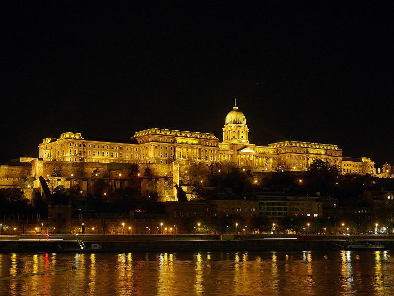 [Budapest.jpg]