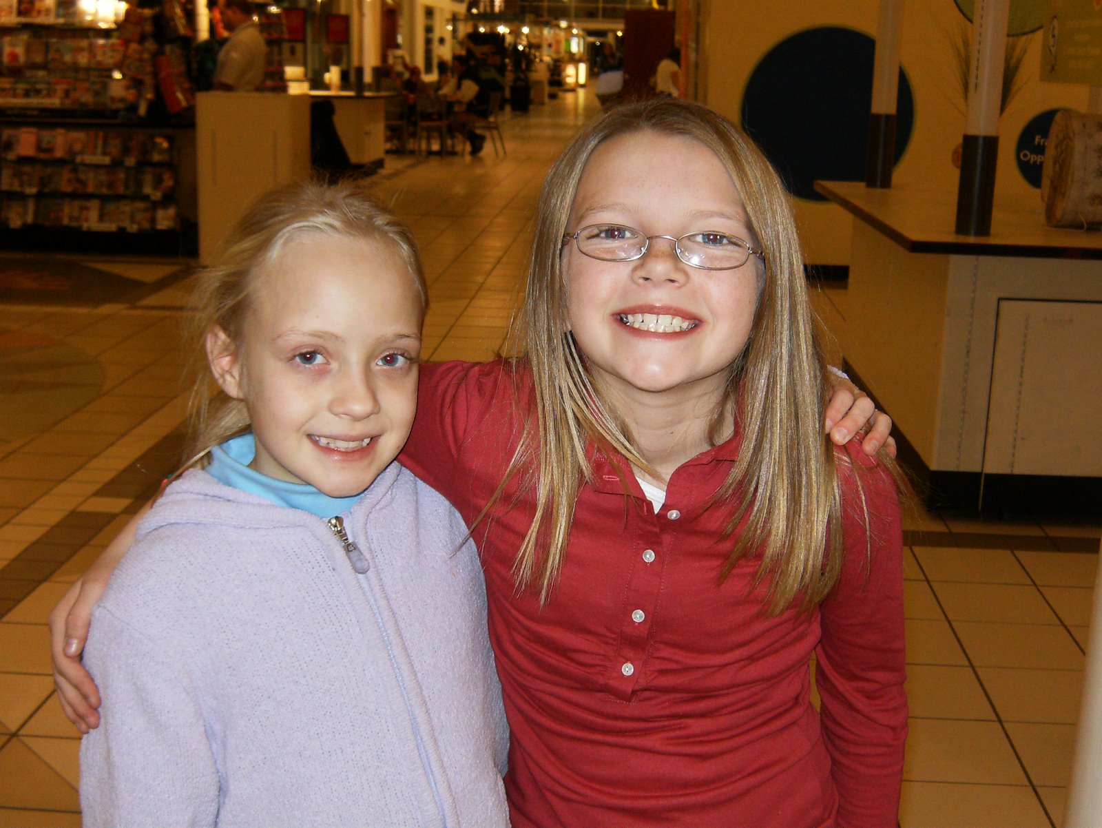 [Haily+and+Shannon+at+the+Mall.JPG]