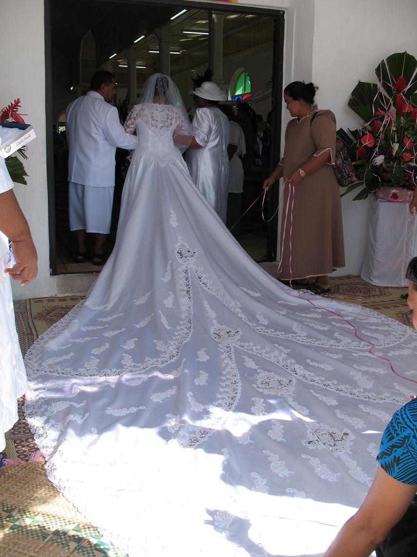 [bride+gown.jpg]