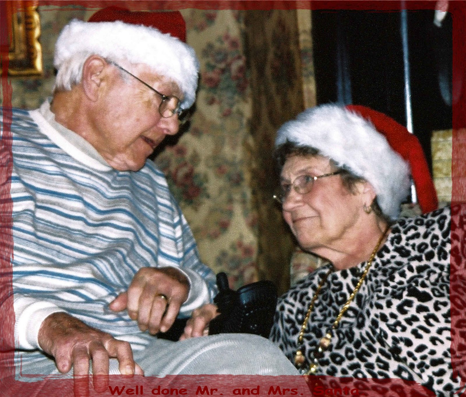 [Mr.+and+Mrs+Claus+2004.jpg]