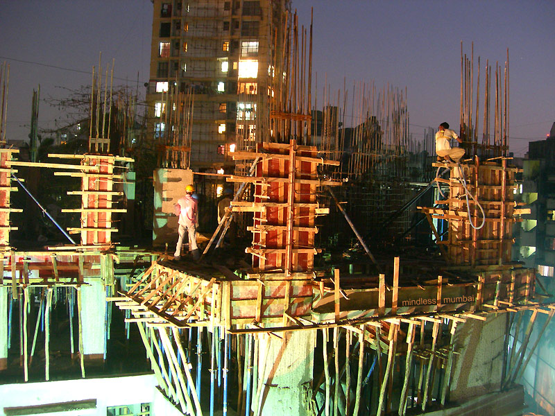 construction workers in mumbai