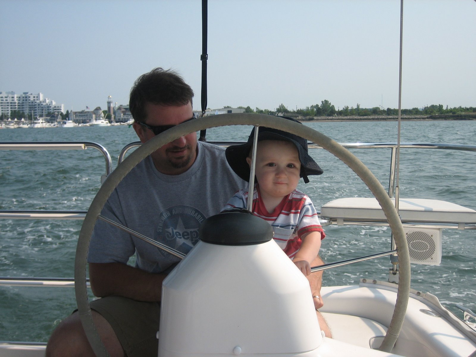 [Richie+and+Daddy+sail+boar.jpg]