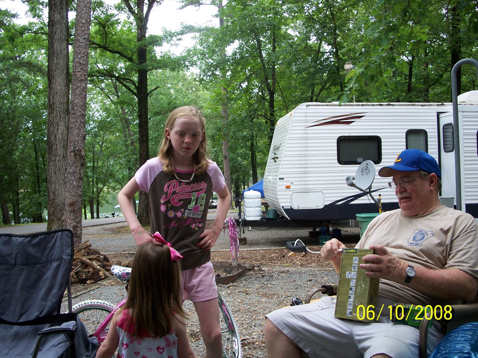 [camping+with+grandchildren+2008+004.JPG]