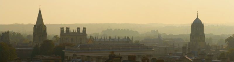 [800px-Oxford_Skyline_Panorama_from_St_Mary%27s_Church_-_Oct_2006.jpg]