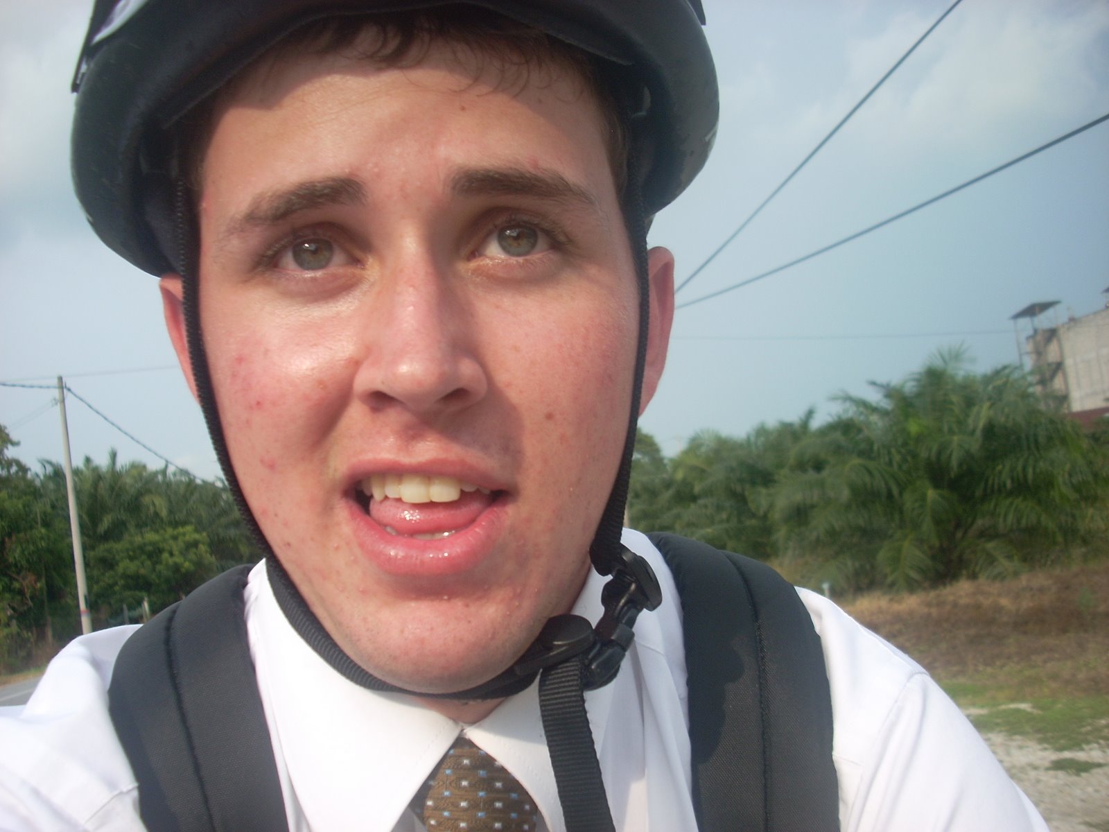 [missionary+on+a+bike.JPG]