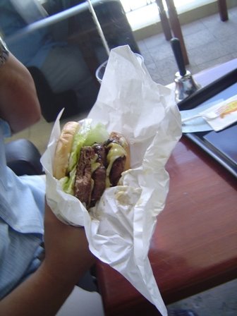 [burger3.JPG]