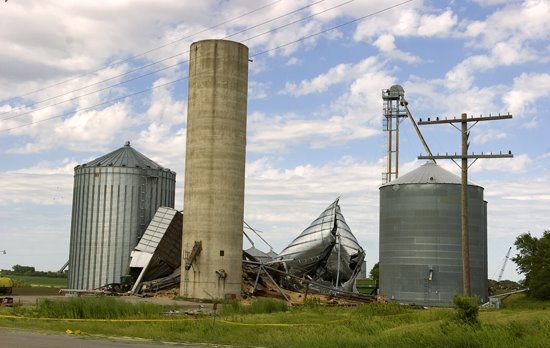 [Grain+silo+collapse.jpg]