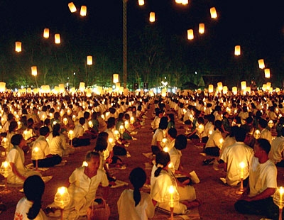 [Candlelight+service+in+Phuket+Thailand+after+tsunam+2005.JPG]