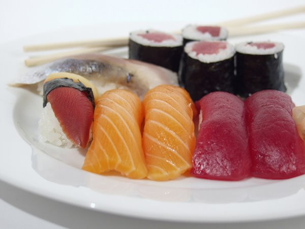 [japan_sushi1.jpg]