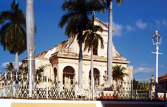 [681422-Iglesia_Parroquial-Trinidad.jpg]