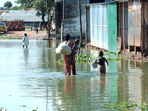 [flood_dhaka_city01.jpg]