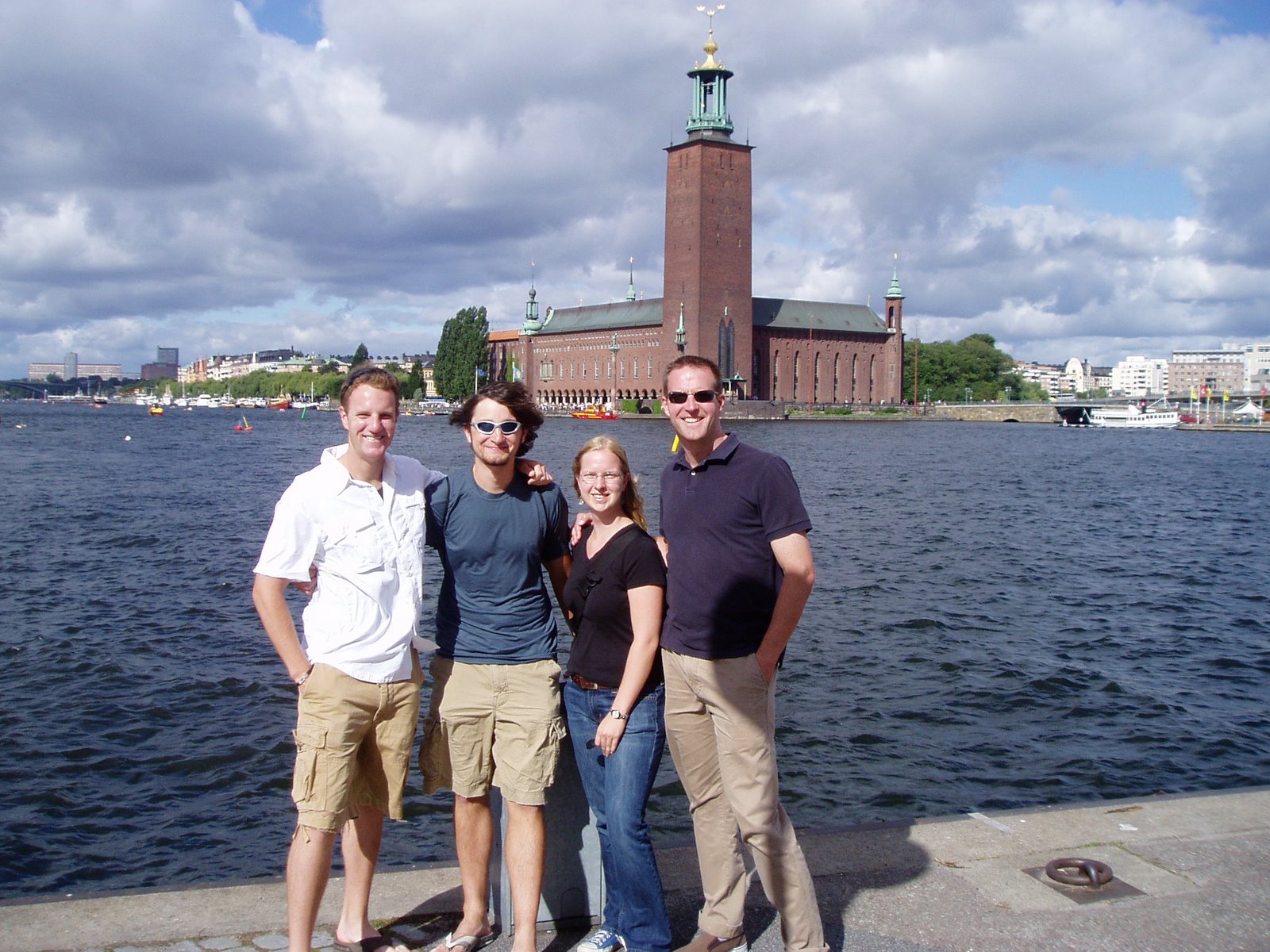 [Stockholm+-+Stadshuset+Tom,+Mike,+Jenne+&+Sean.JPG]