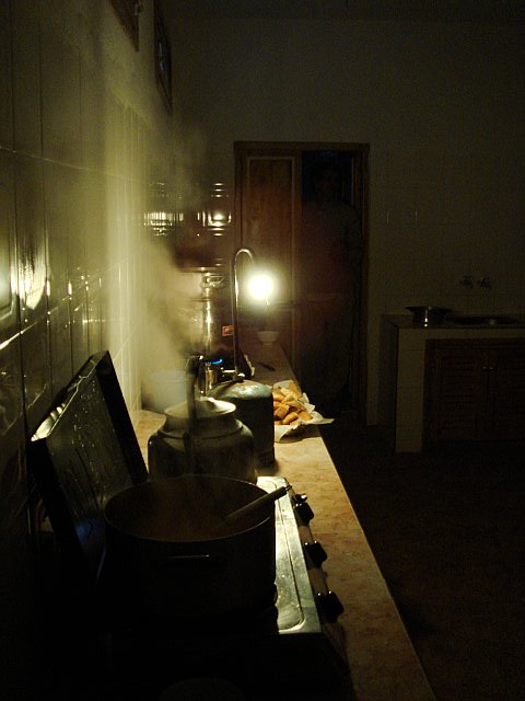 [steaming+kitchen.jpg]