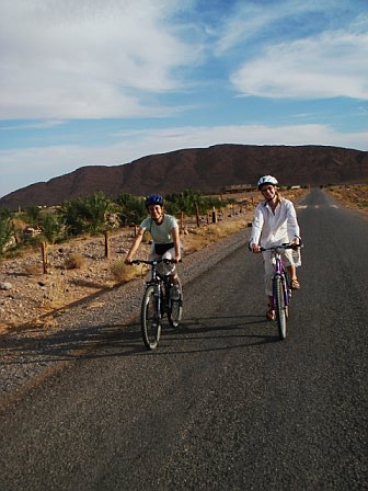 [Linda+&+I+on+bikes.vert.jpg]