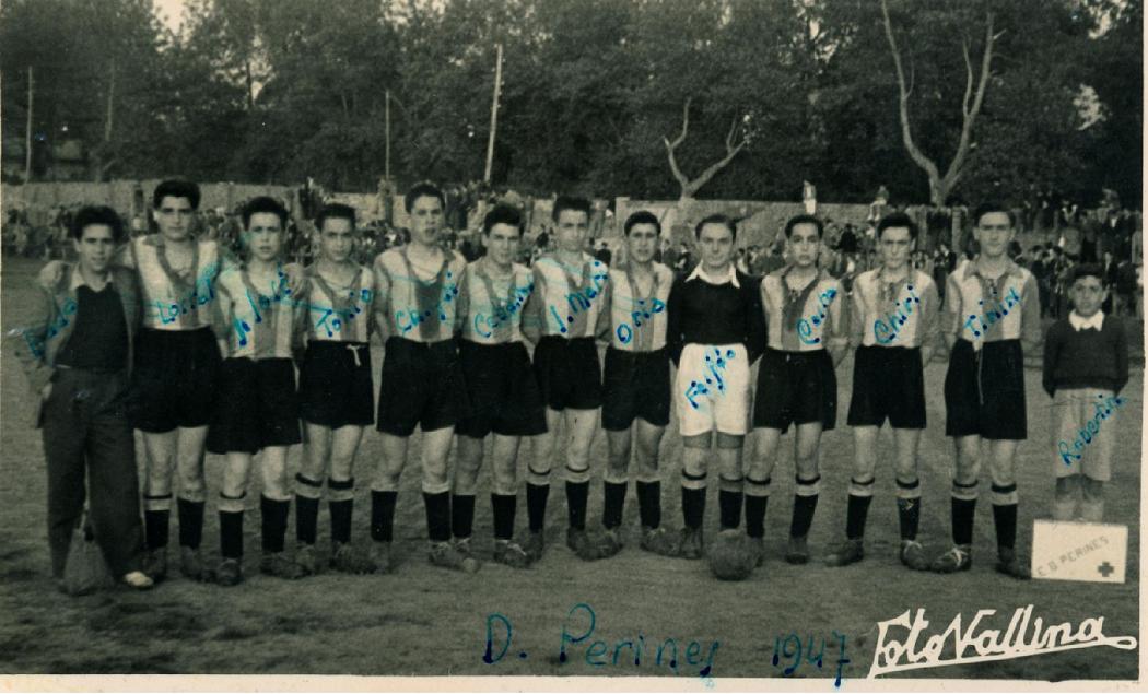 [Deportivo+Perines+año+1947.JPG]