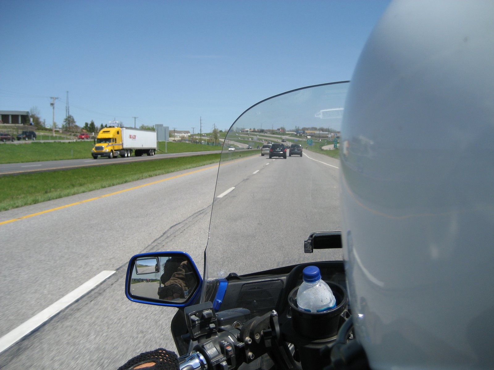 [motorcycle+ride+freeway.JPG]