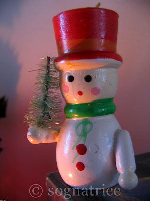Old-Fashioned Wooden Snowman