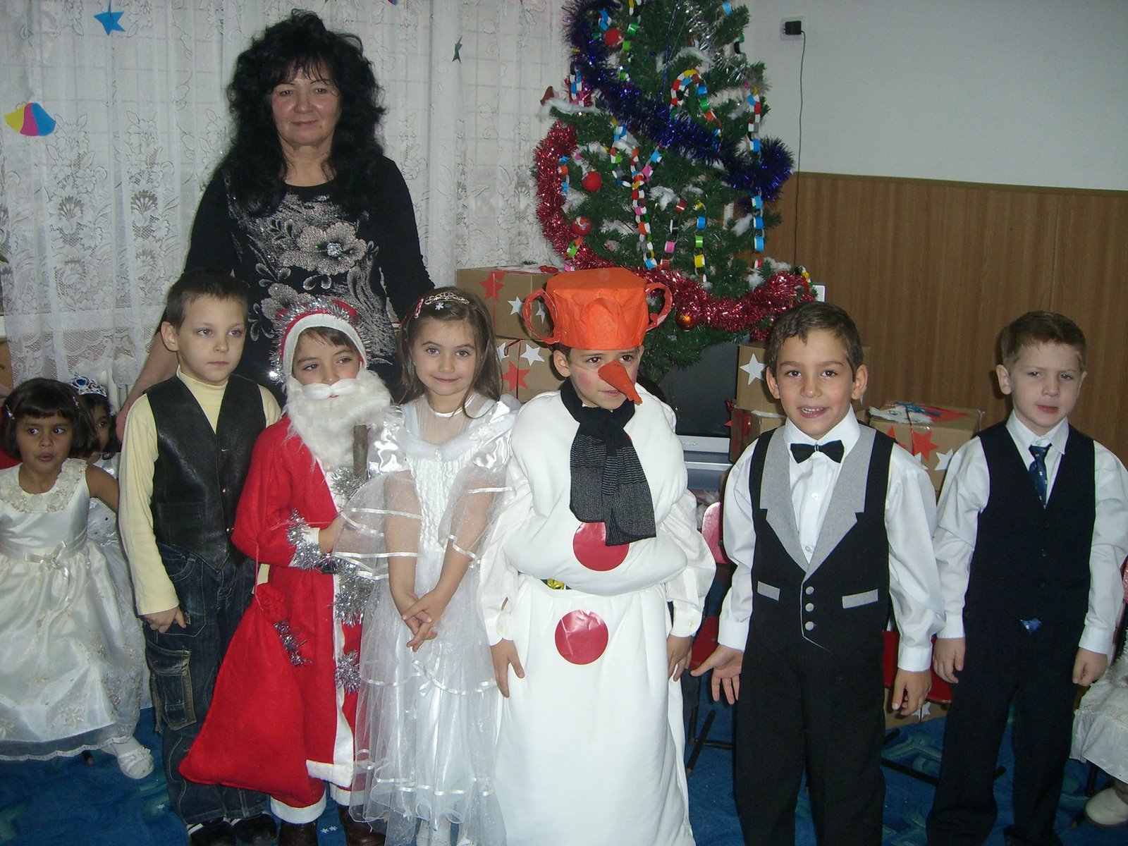[Cristian's+School+Christmas+Performance+Dec+13,+2007+026.jpg]