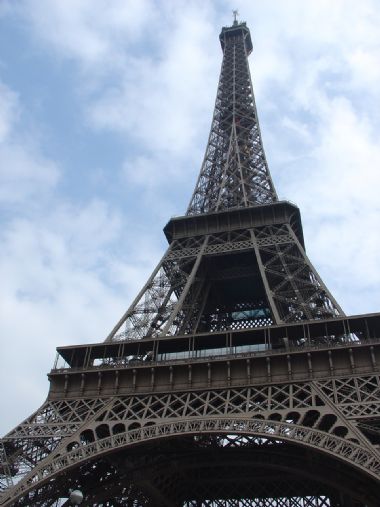 [vacationtofrance.com+-+vacation-to-france-eiffel-tower.jpg]
