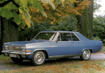 customs OPEL - Page 8 1965+Opel+Diplomat+5.4+Coupe+front