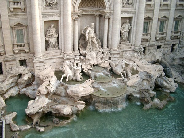 [14_26_4---Trevi-Fountain--Rome--Italy_web.jpg]
