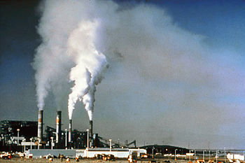 [350px-Air_.pollution_1.jpg]