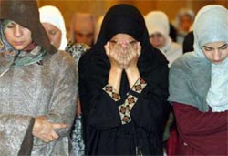 [ramadan+woman+praying.jpg]