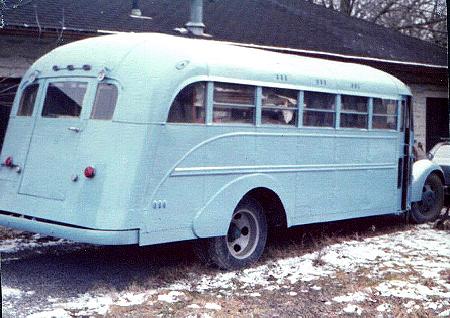 [1938+school+bus.jpg]