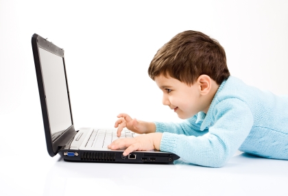 [kid+laptop.JPG]