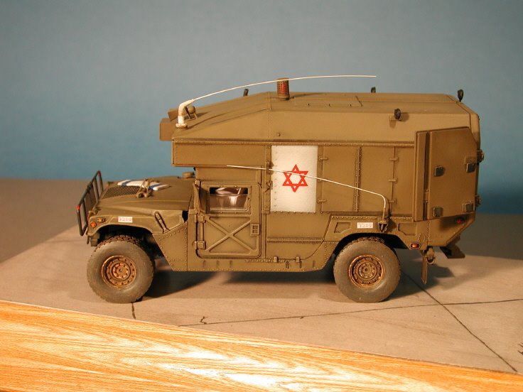 [db_IDF_HMMWV_Ambulance-1.jpg]