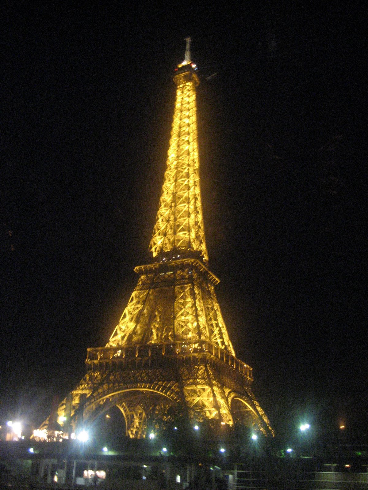 [PARIS+ABRIL+2008+030.jpg]