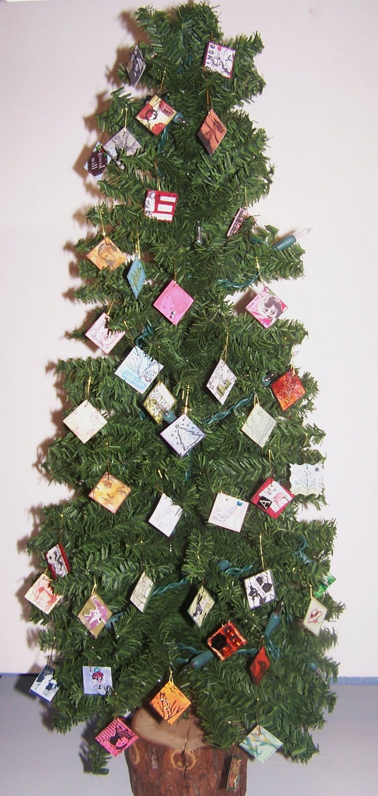 [Inchie+Christmas+Tree+#1.JPG]