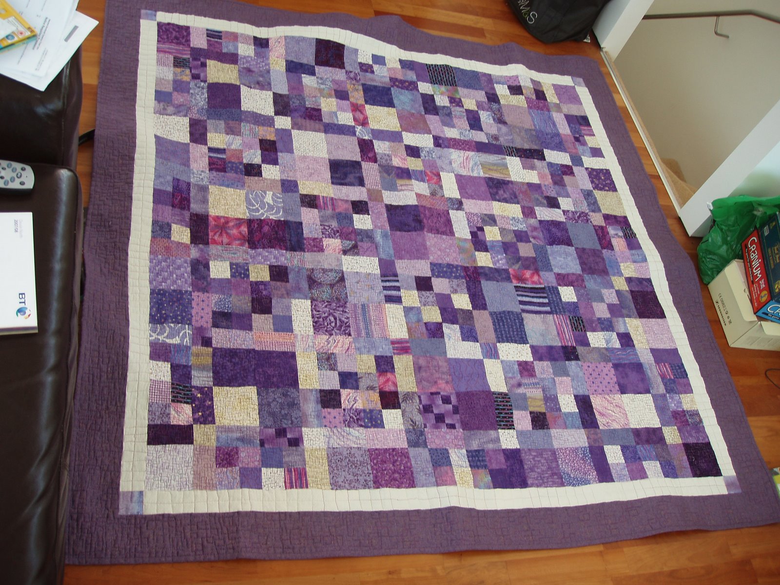 [Caro's+quilt+finished+2.JPG]