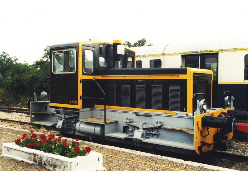 [Dieselrangierlokomotive+Martell+2005.jpg]