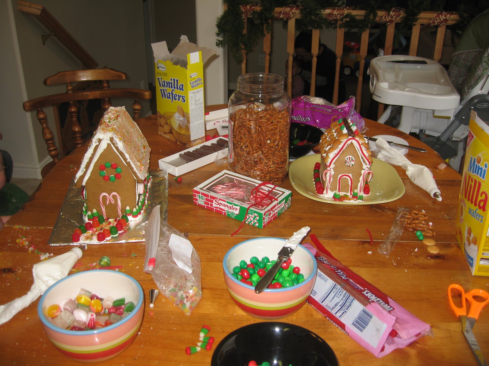 [gingerbread+house+party+005.jpg]